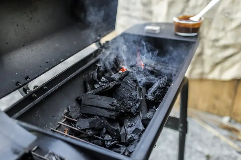 Canva Coal Inside Grille
