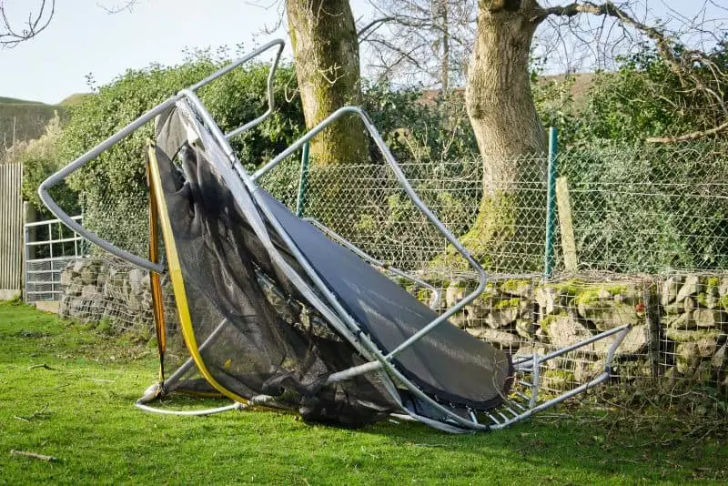 Dangers of Jumping On a Damaged Trampoline Mat